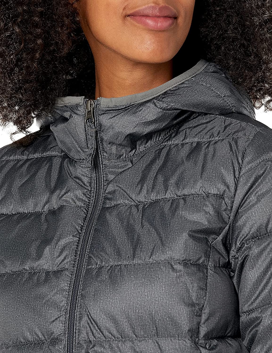 Amazon Essentials Women s Lightweight Water-Resistant Hooded Puffer Coat (Available in Plus Size)